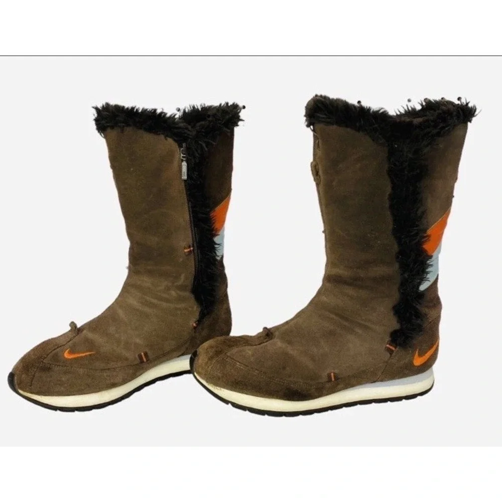 Nike Faux Fur Brown Winter Snow Boots Suede 7 women 311959-281 Swoosh‎ Stripes